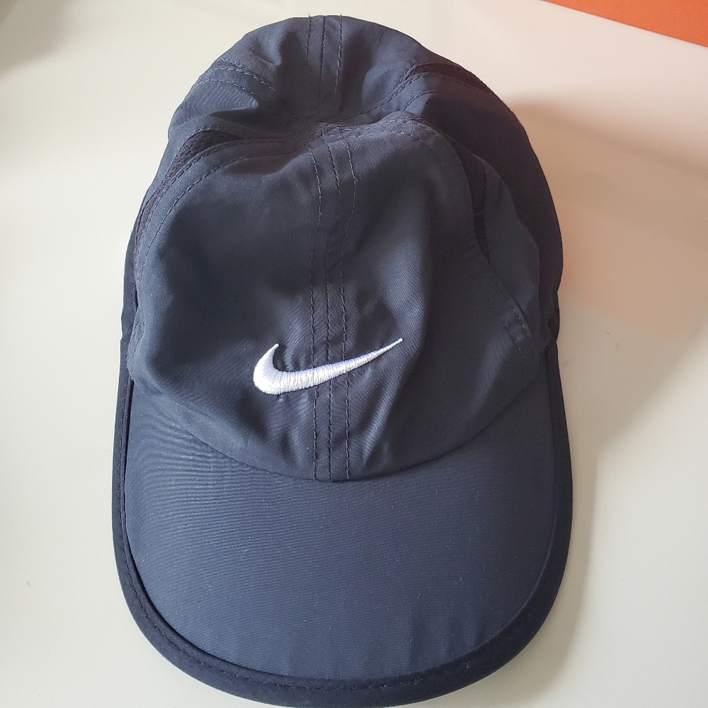Nike Cap - Picture 5 of 5